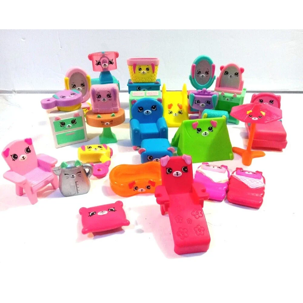 McDonald's Shopkins Happy Places Lot of  31 Furniture